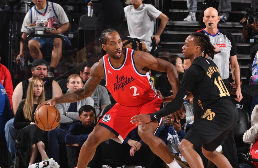 哨声和脚步 哨声和脚步