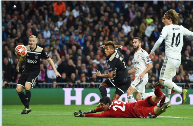 与此同时 与此同时