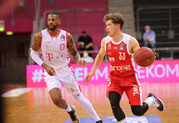 休赛期动作 休赛期动作